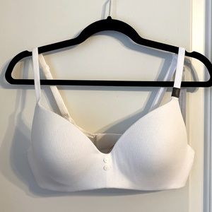 NEW - Victoria’s Secret T-Shirt Bra, White